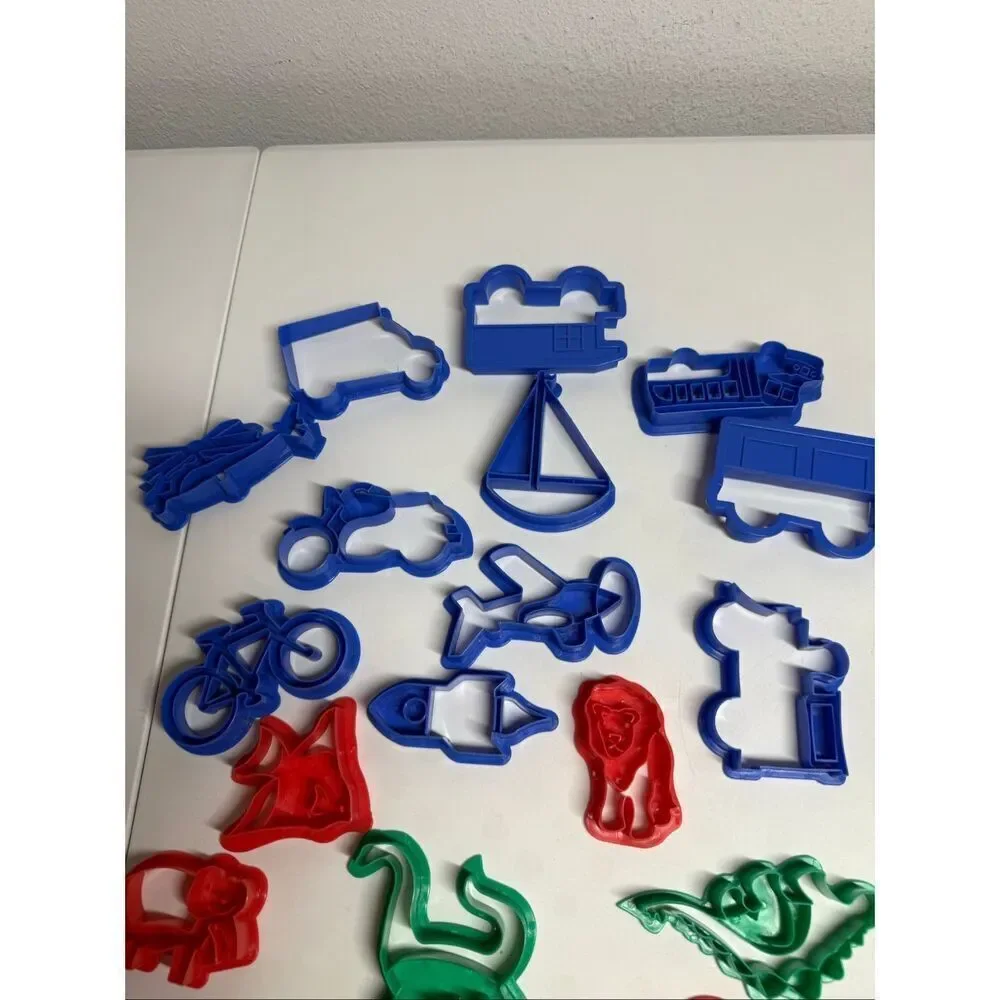 Lot  of 23 Cookie Cutter Holiday’s Animals Vehicles